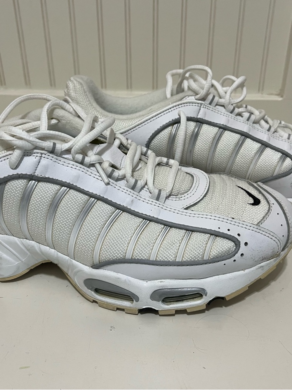 Nike Men’s Air Max White & Gray Running Sneakers